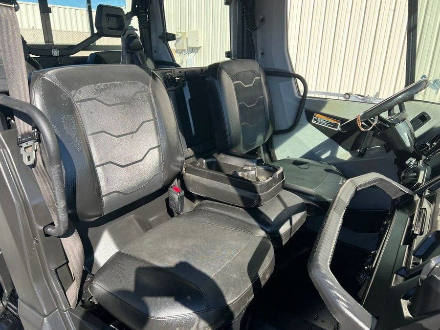 2019 Can-Am® Defender MAX XT™ CAB HD10