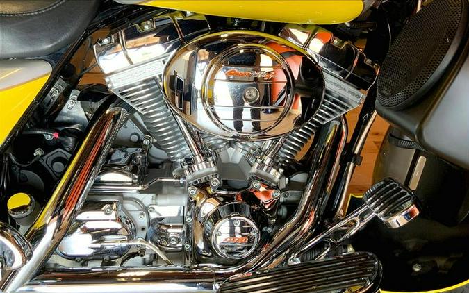 2005 Harley-Davidson® FLHTCSE2