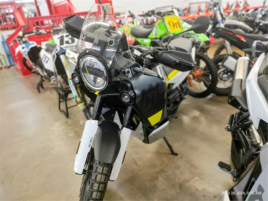 2023 Husqvarna Norden 901