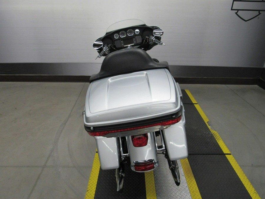 2015 Harley-Davidson® FLHTCUL - Electra Glide® Ultra Classic® Low