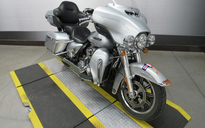 2015 Harley-Davidson® FLHTCUL - Electra Glide® Ultra Classic® Low