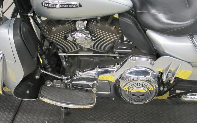 2015 Harley-Davidson® FLHTCUL - Electra Glide® Ultra Classic® Low