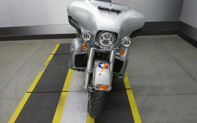 2015 Harley-Davidson® FLHTCUL - Electra Glide® Ultra Classic® Low