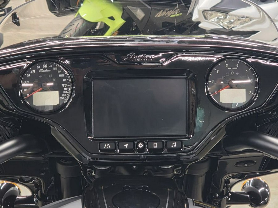 2025 Indian Motorcycle® Chieftain® PowerPlus Dark Horse® with PowerBand Audio Package
