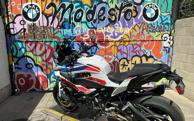 2026 BMW M 1000 XR
