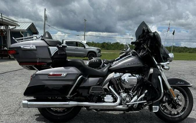 2014 Harley-Davidson® Ultra Limited Charcoal Pearl & Vivid Black