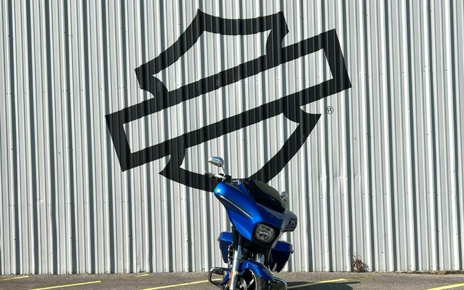 2024 Harley-Davidson® Street Glide® Blue Burst