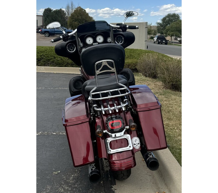 2008 Harley-Davidson Street Glide® Crimson Red Sunglo