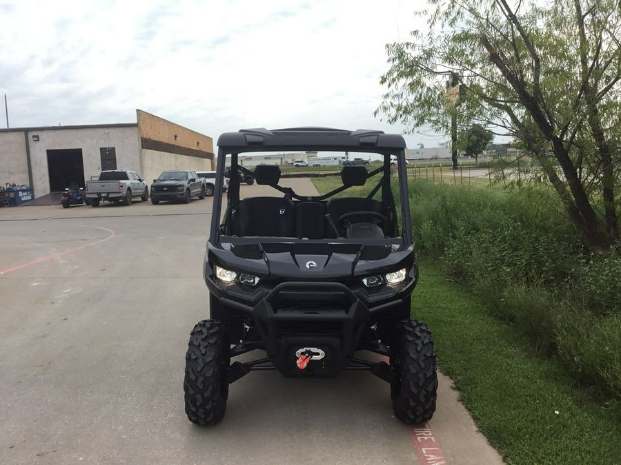 2026 Can-Am® Defender PRO XT HD10