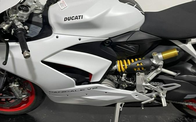 2023 Ducati Panigale V2 White Rosso Livery