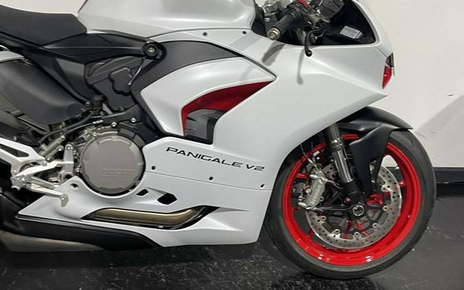 2023 Ducati Panigale V2 White Rosso Livery