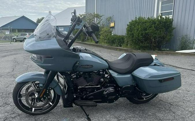 2024 Harley-Davidson® Road Glide® Sharkskin Blue - Black Finish