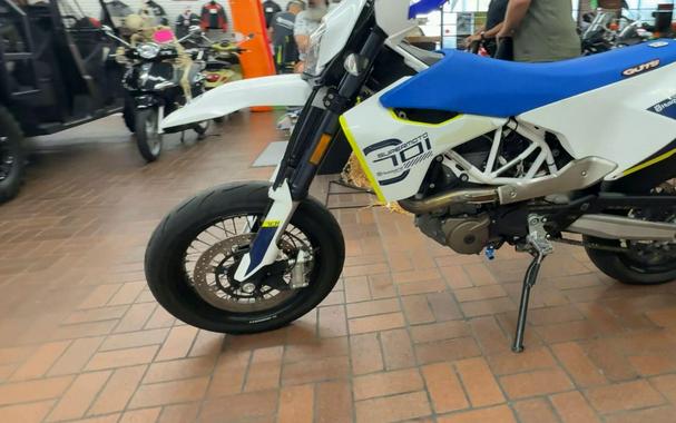 2019 HUSQVARNA 701 SUPERMOTO