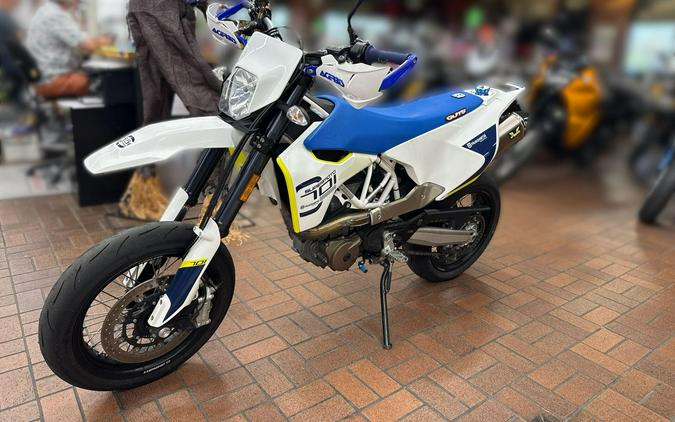2019 HUSQVARNA 701 SUPERMOTO