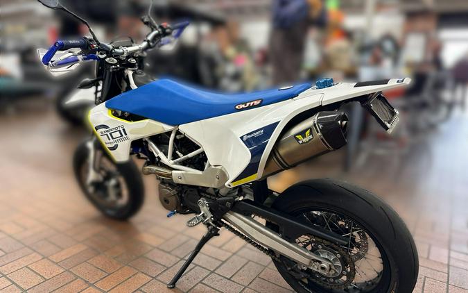 2019 HUSQVARNA 701 SUPERMOTO