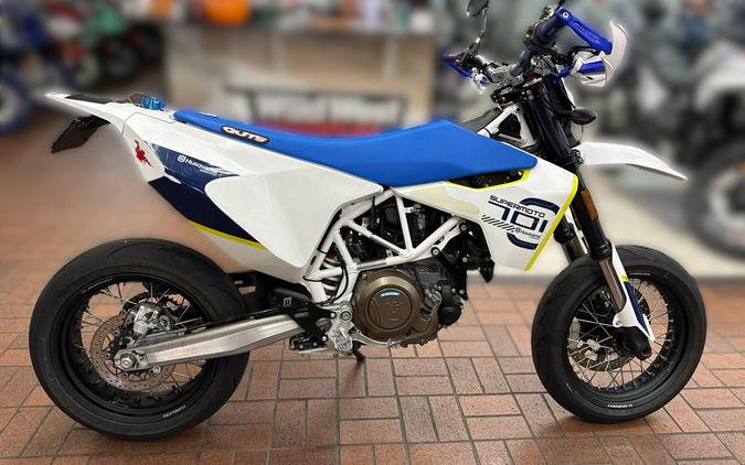 2019 HUSQVARNA 701 SUPERMOTO