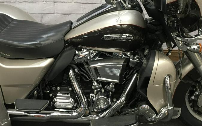 2018 Harley-Davidson Tri Glide Ultra Silver Fortune/Sumatra Brown FLHTCUTG