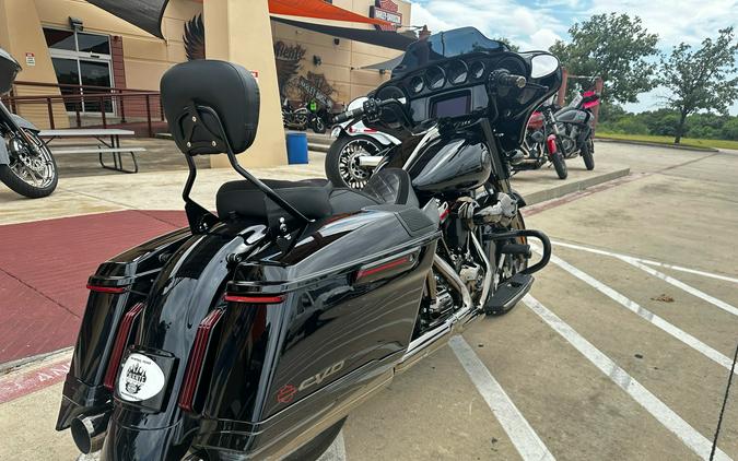 2022 Harley-Davidson CVO™ Street Glide®