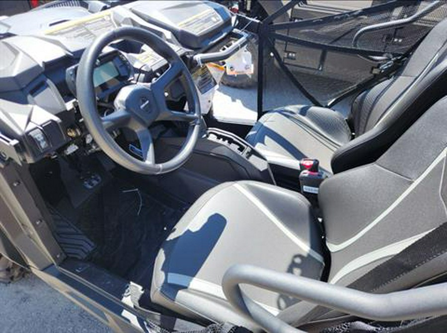 2025 Can-Am Maverick Trail DPS 700