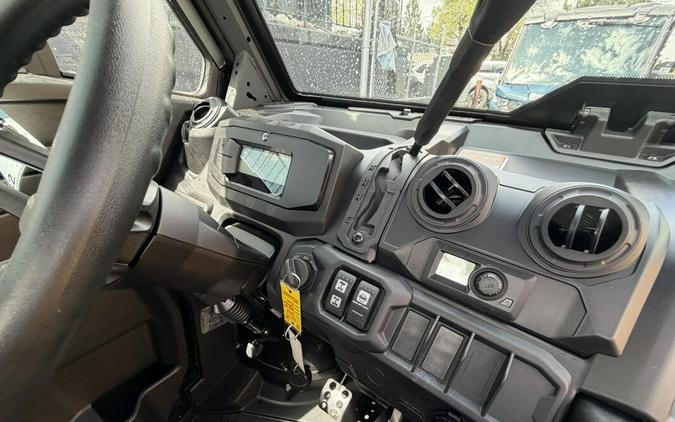2026 Can-Am Defender MAX DPS CAB HD10