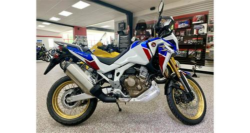 2020 Honda Africa Twin Adventure Sports ES DCT Review (18 Fast Facts)