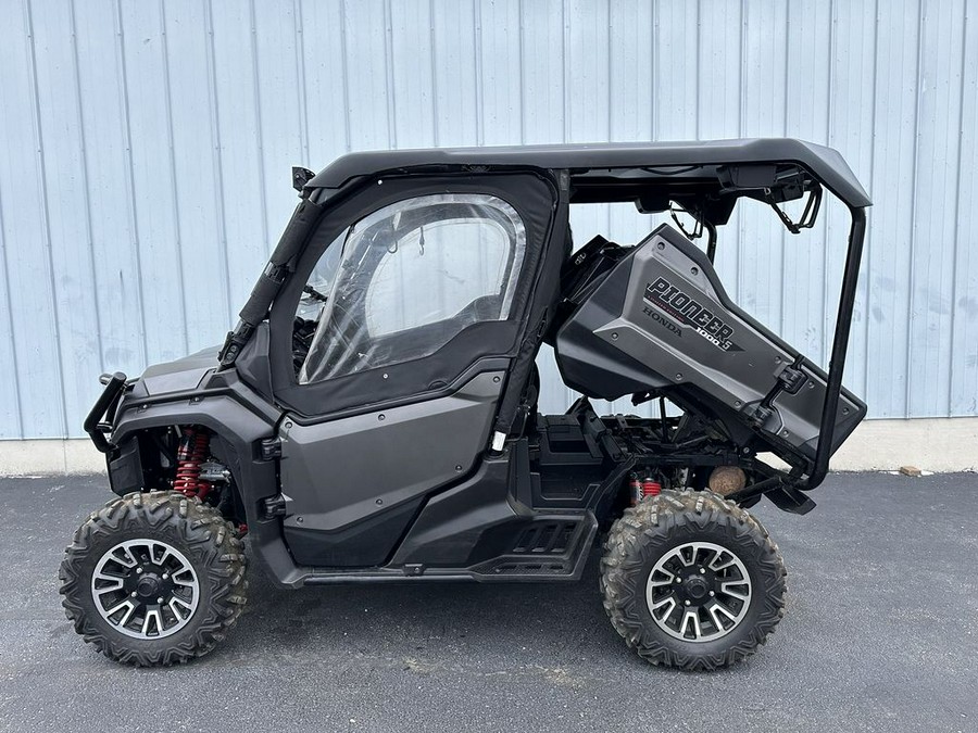 2017 Honda Pioneer 1000-5 LE