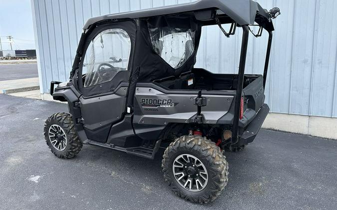 2017 Honda Pioneer 1000-5 LE