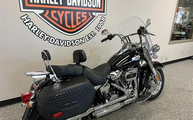 2022 Harley-Davidson Heritage Classic 114