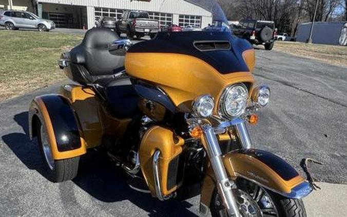 2023 Harley-Davidson® FLHTCUTG - Tri Glide® Ultra