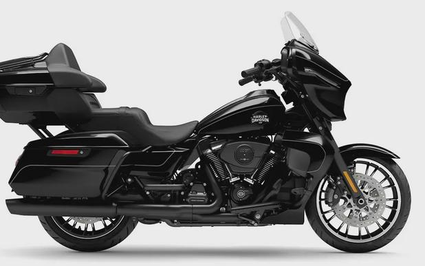 2026 Harley-Davidson® Street Glide Limited Brilliant Red Black Trim
