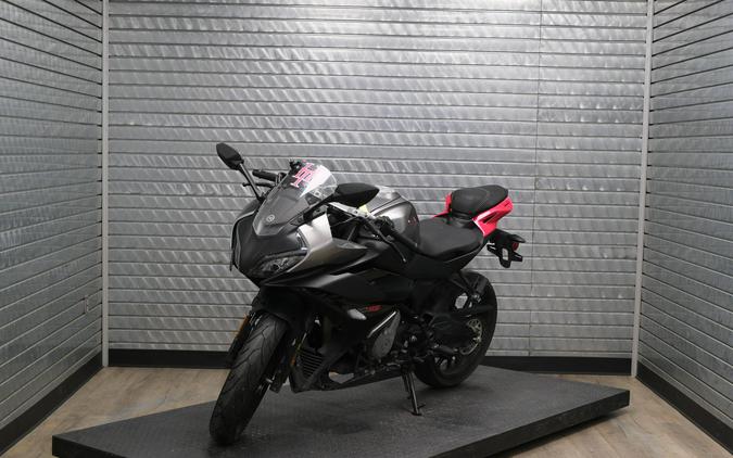 2025 CFMOTO 300SS
