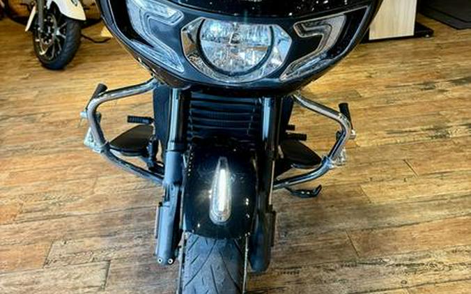 2020 Indian Motorcycle® Challenger Limited Thunder Black Pearl