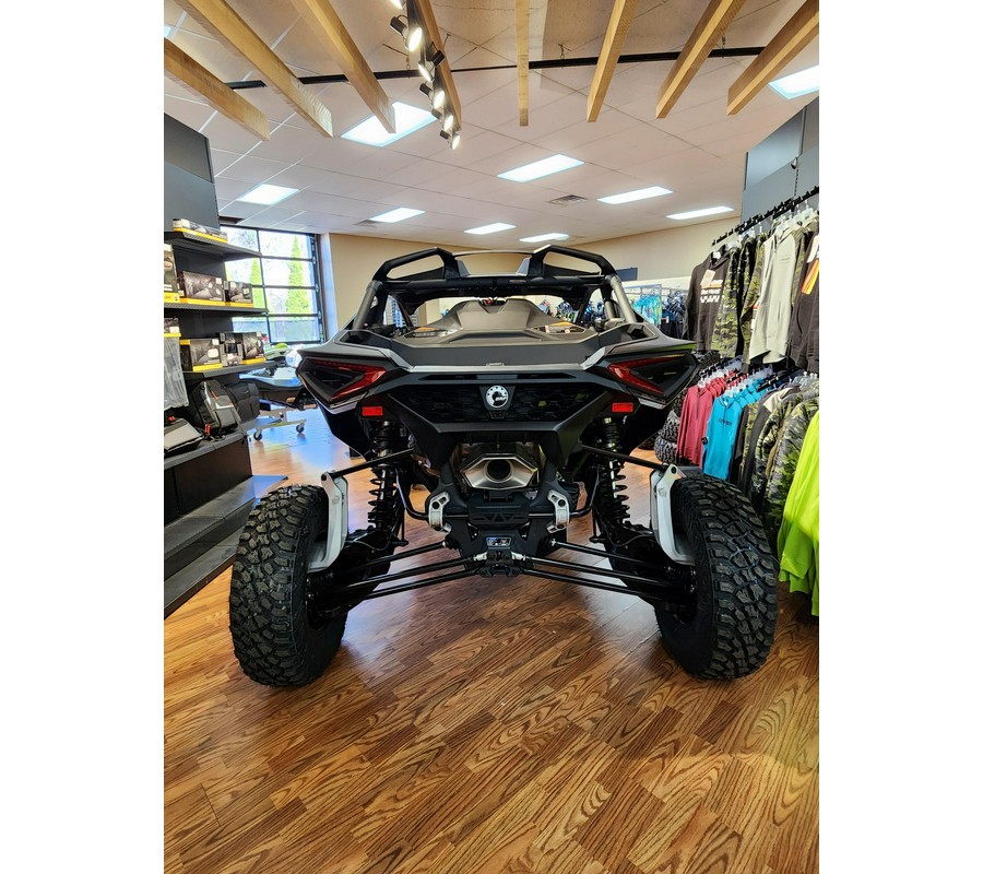 2024 Can-Am™ Maverick R X rs With SMART-SHOX