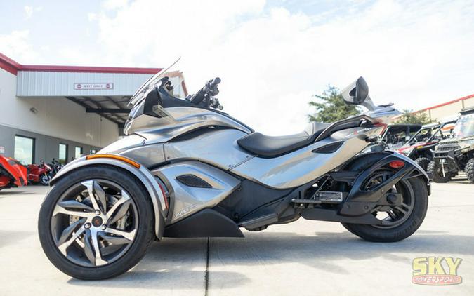 2013 Can-Am Spyder ST-S