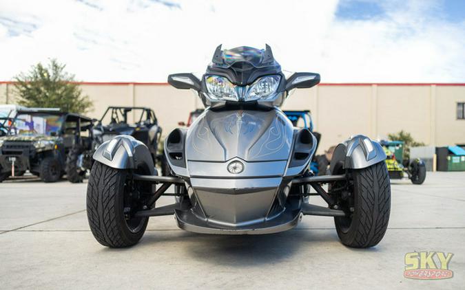 2013 Can-Am Spyder ST-S