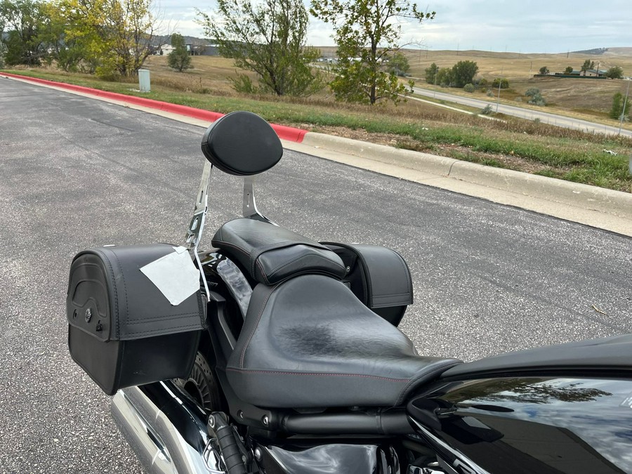 2015 Yamaha Raider Bullet Cowl