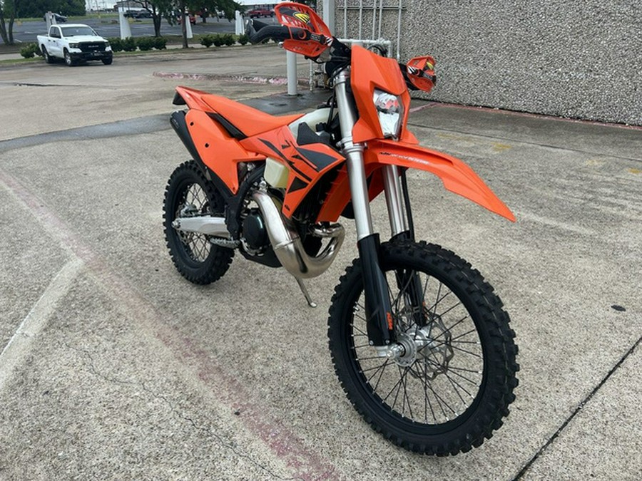 2025 KTM XC 300 W
