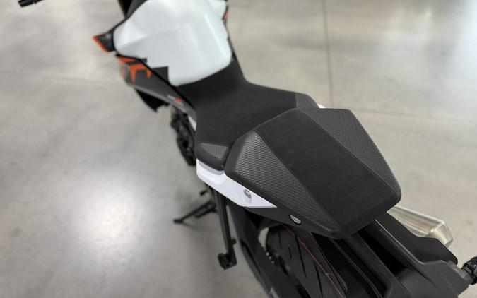 2027 KTM Duke 990