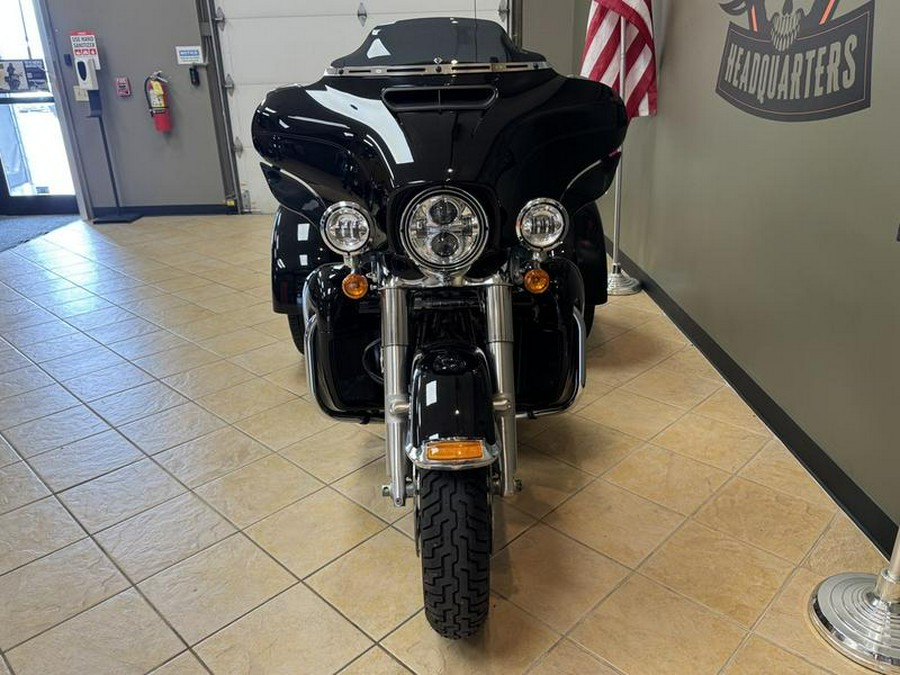 2018 Harley-Davidson® FLHTCUTG - Tri Glide® Ultra