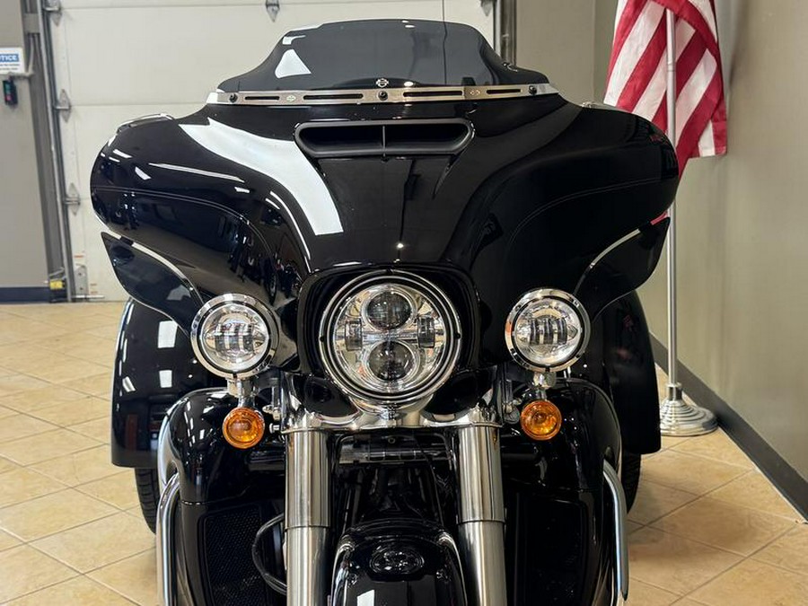 2018 Harley-Davidson® FLHTCUTG - Tri Glide® Ultra