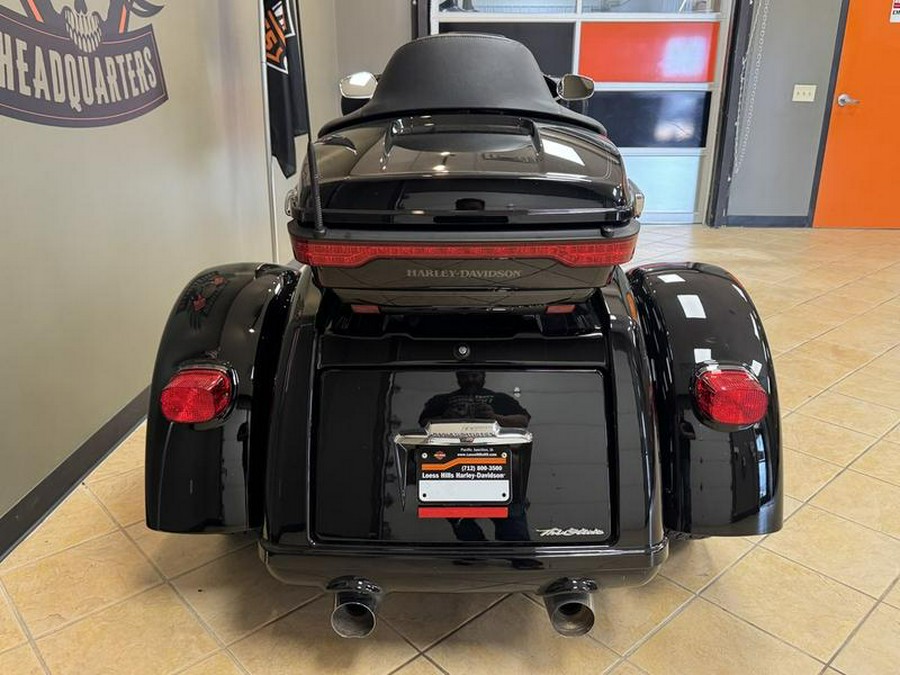 2018 Harley-Davidson® FLHTCUTG - Tri Glide® Ultra