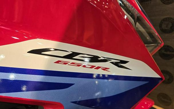 2026 Honda® CBR650R E-Clutch
