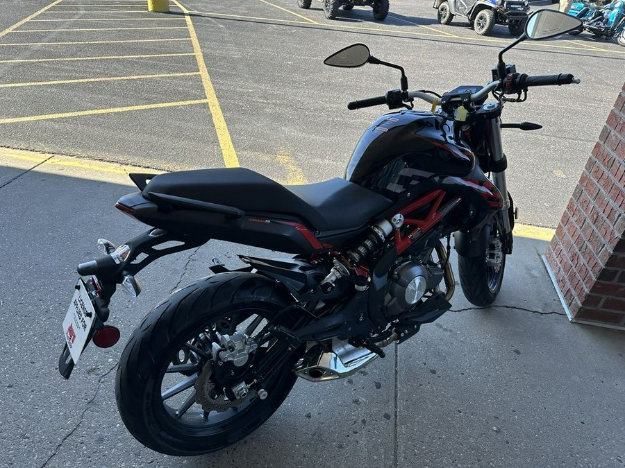 2022 Benelli 302S