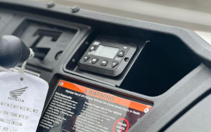 2025 Honda Pioneer 1000-6 Deluxe Crew