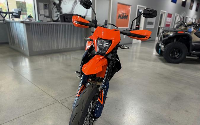 2026 KTM SMC R