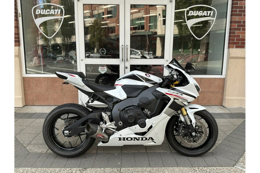 2026 CBR1000RR - Honda