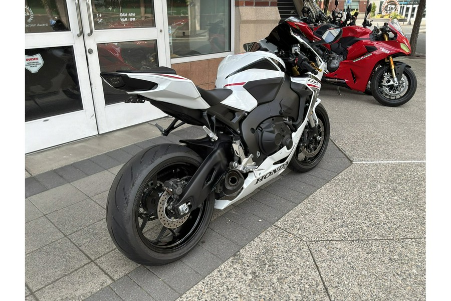 2026 CBR1000RR - Honda