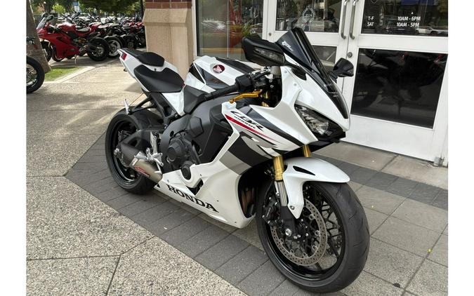 2026 CBR1000RR - Honda