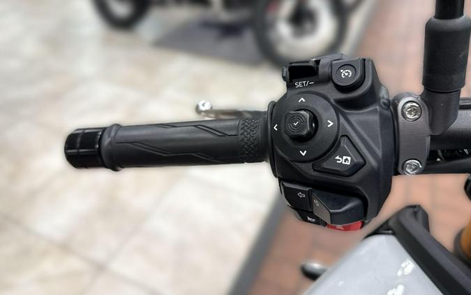 2025 Yamaha MT-09 SP