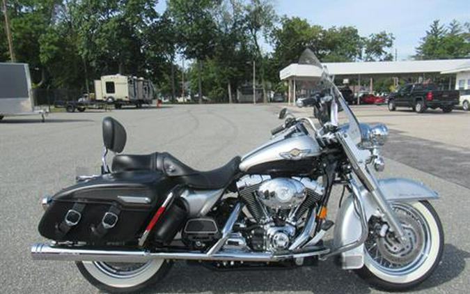 Harley-Davidson Road King Classic motorcycles for sale - MotoHunt